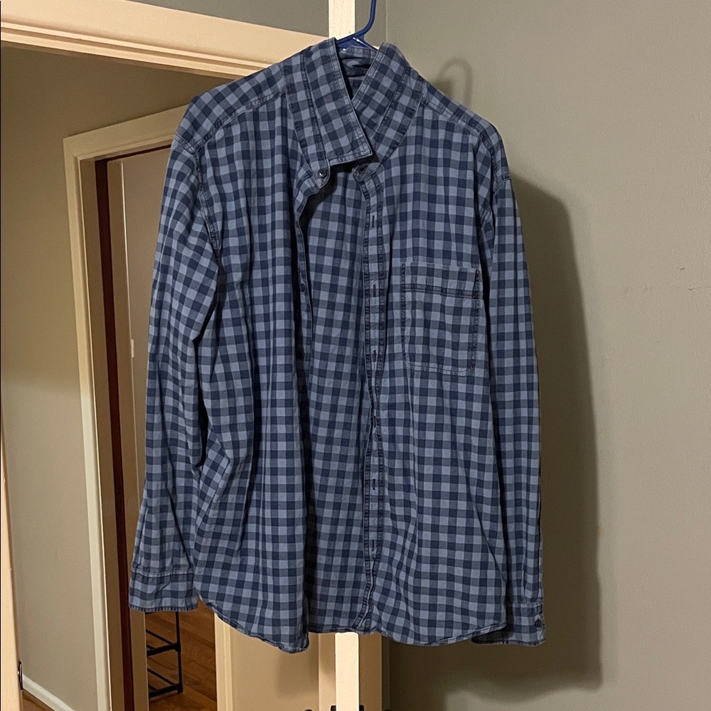 American Eagle Men's Blue Checkered Shirt